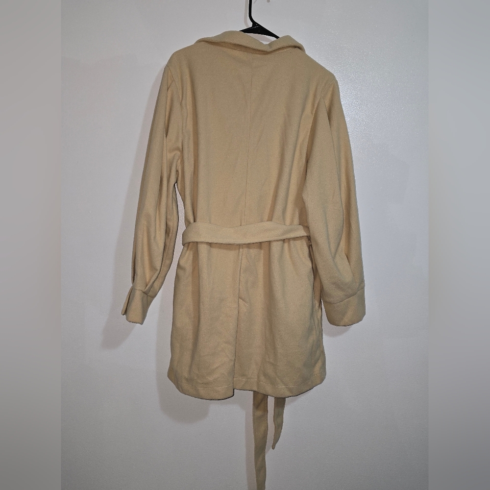 Veste - Picture 5 of 5